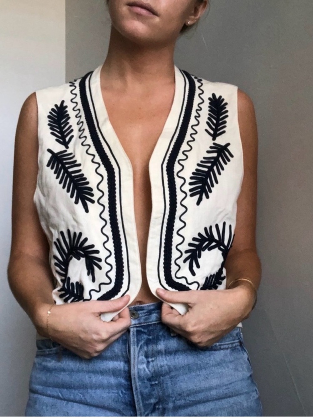 Vintage Cream Embroidered Sleeveless Vest